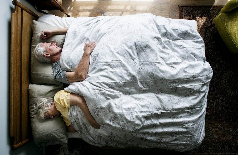 how seniors can get a good nights sleep - arista home care